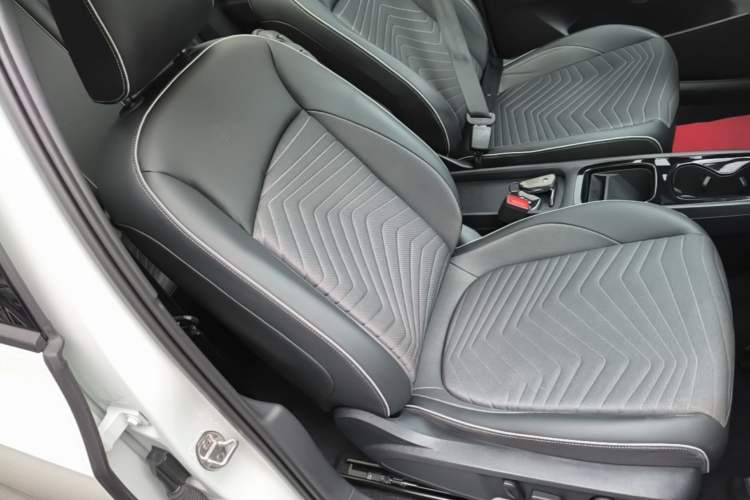 Used Volkswagen ID.3 2025 Smart Edition Outstanding Model Right Front Seat