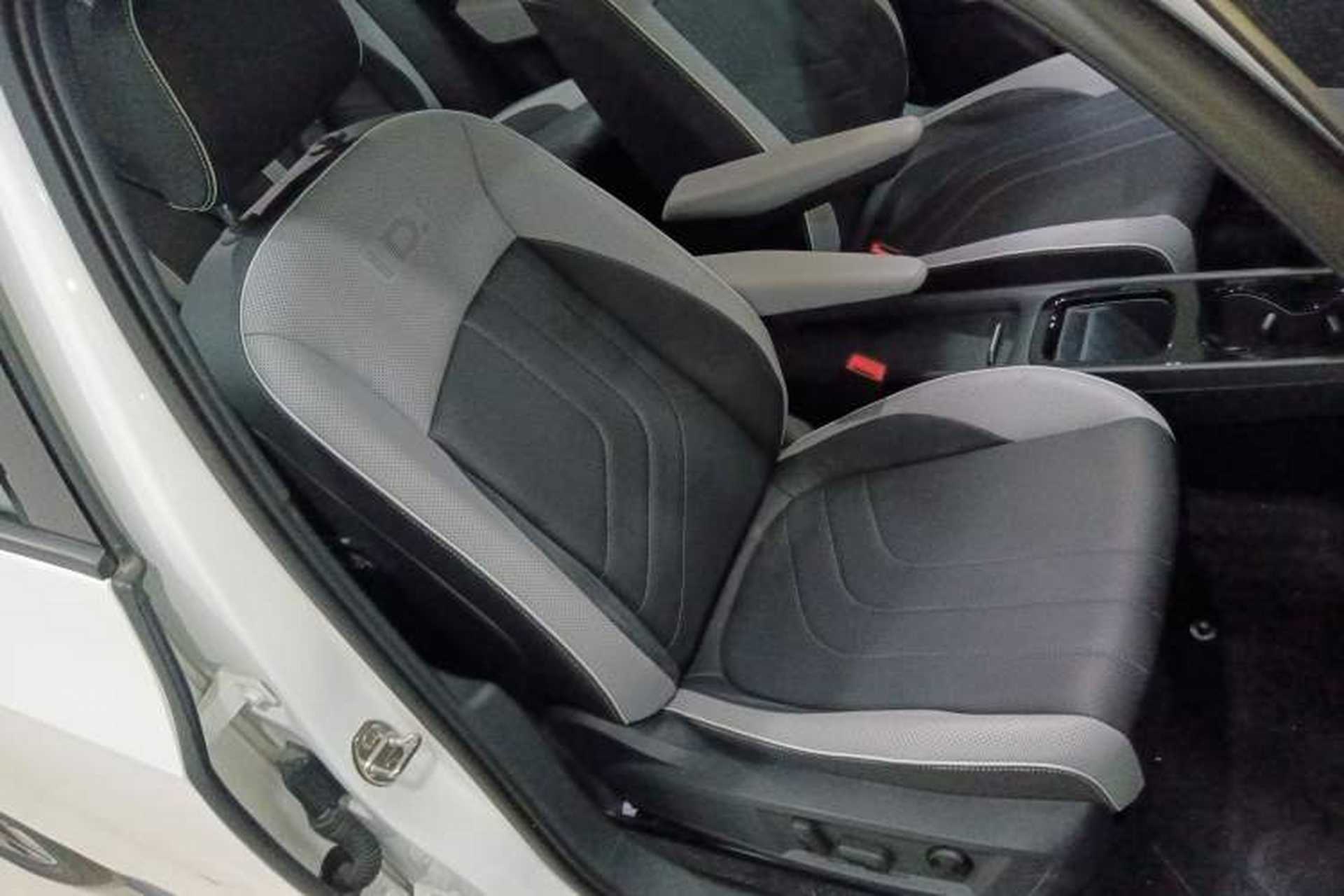 Used Volkswagen ID.3 2025 Smart Edition Ultra-Intelligent Oxygen Version Right Front Seat