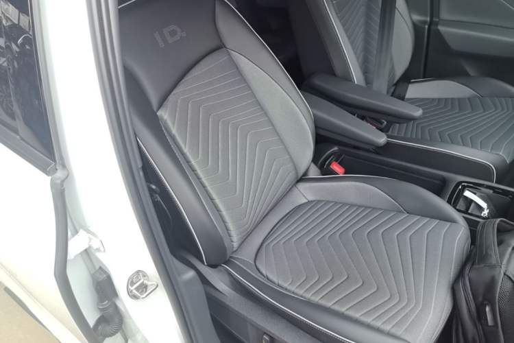 Used Volkswagen ID.3 2025 Smart Edition Outstanding Model Right Front Seat