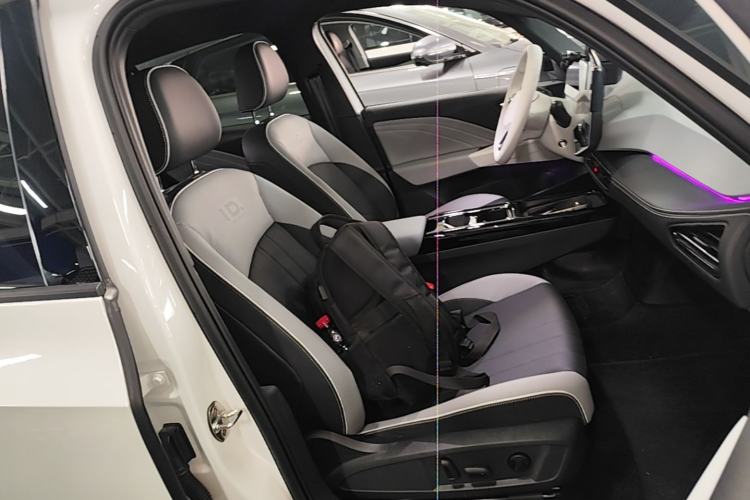 Used Volkswagen ID.3 2025 Smart Edition Ultra-Intelligent Version Right Front Seat