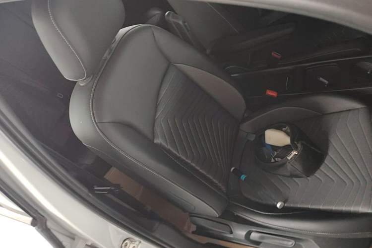 Used Volkswagen ID.3 2025 Smart Version Pure & Intelligent Enjoyment Edition Right Front Seat