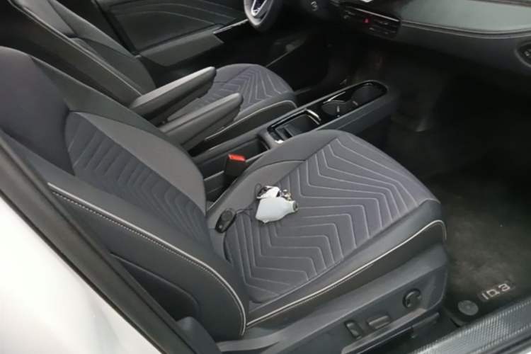 Used Volkswagen ID.3 2025 Smart Edition Outstanding Model Right Front Seat