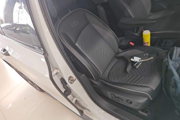 Used Volkswagen ID.3 2025 Smart Edition Outstanding Model Right Front Seat