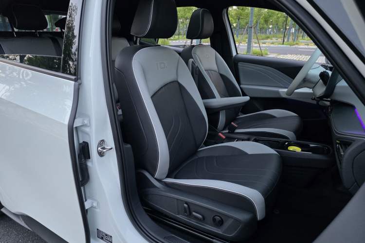 Used Volkswagen ID.3 2025 Smart Edition Ultra-Intelligent Oxygen Version Right Front Seat