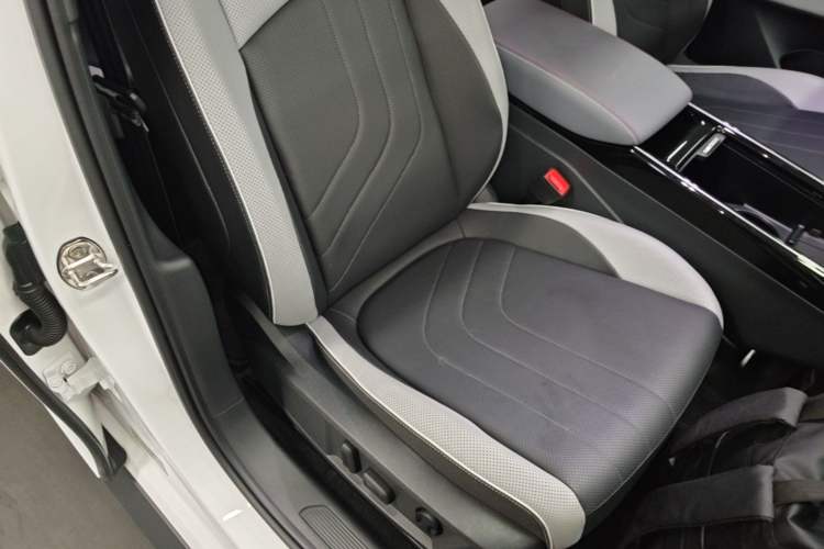 Used Volkswagen ID.3 2025 Smart Edition Ultra-Intelligent Version Right Front Seat