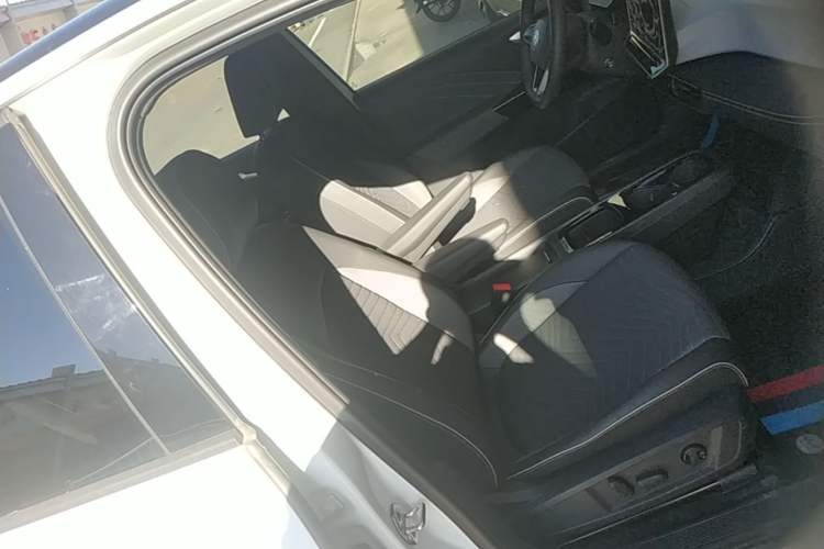 Used Volkswagen ID.3 2025 Smart Edition Outstanding Model Right Front Seat