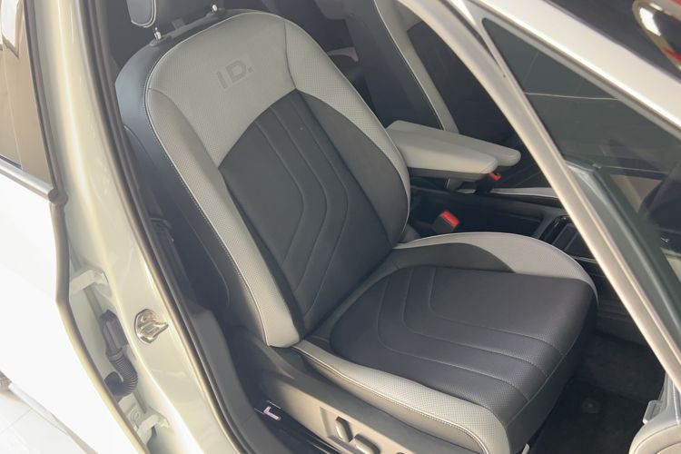 Used Volkswagen ID.3 2025 Smart Edition Ultra-Intelligent Version Right Front Seat