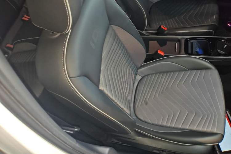Used Volkswagen ID.3 2025 Smart Edition Outstanding Model Right Front Seat