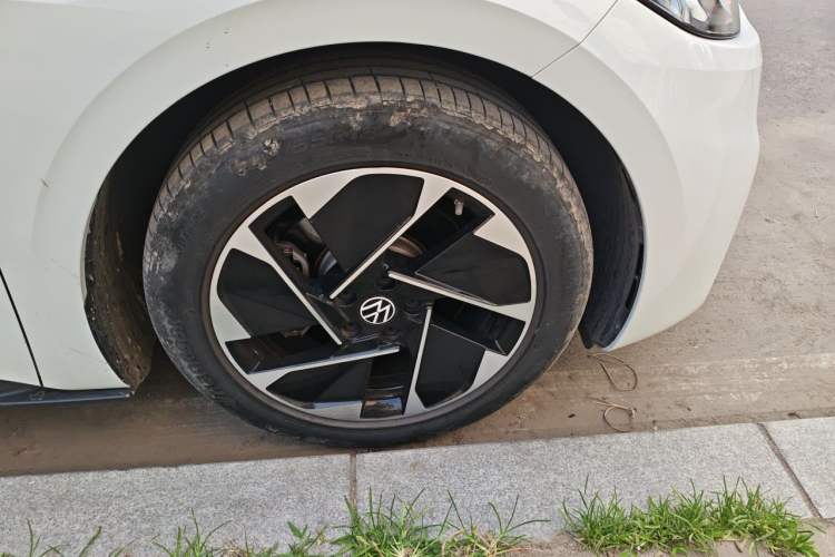 Used Volkswagen ID.3 2025 Smart Version Pure & Intelligent Enjoyment Edition Right Front Wheel Hub