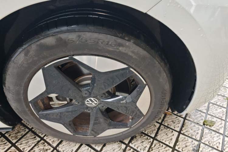 Used Volkswagen ID.3 2025 Revised Version Smart Edition Outstanding Grade Right Front Wheel Hub