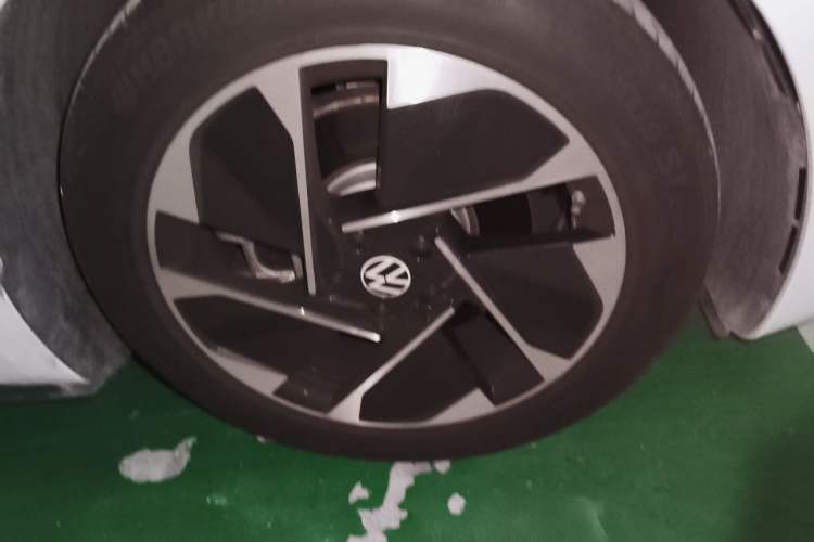 Used Volkswagen ID.3 2025 Smart Edition Ultra-Intelligent Version Right Front Wheel Hub