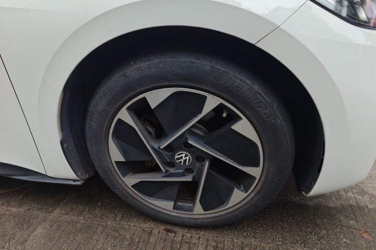Used Volkswagen ID.3 2025 Smart Version Pure & Intelligent Enjoyment Edition Right Front Wheel Hub