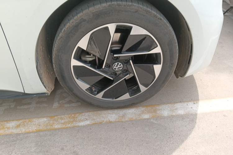 Used Volkswagen ID.3 2025 Smart Version Pure & Intelligent Enjoyment Edition Right Front Wheel Hub