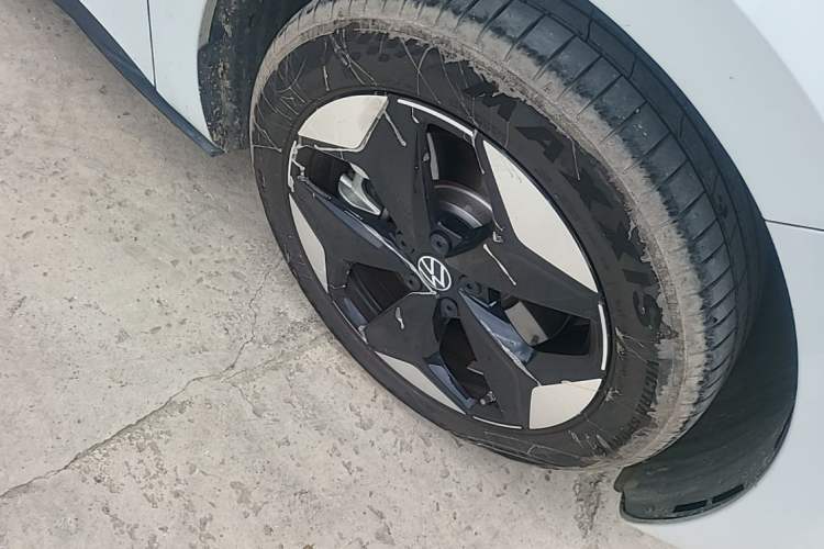 Used Volkswagen ID.3 2025 Revised Version Smart Edition Outstanding Grade Right Front Wheel Hub