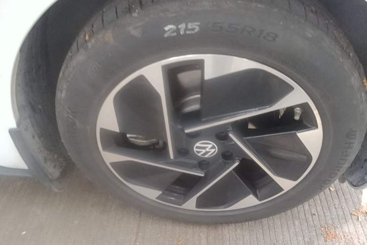 Used Volkswagen ID.3 2025 Smart Version Pure & Intelligent Enjoyment Edition Right Front Wheel Hub