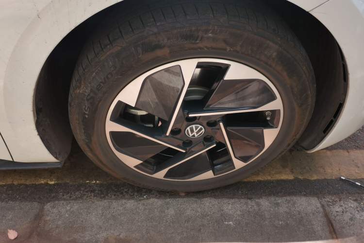Used Volkswagen ID.3 2025 Smart Edition Ultra-Intelligent Version Right Front Wheel Hub