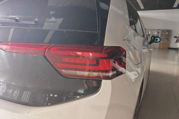 Used Volkswagen ID.3 2025 Smart Edition Outstanding Model Right Rear Taillight
