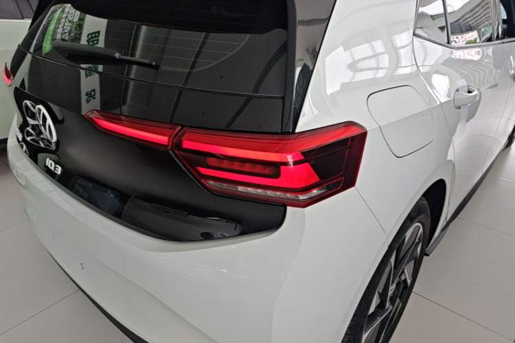 Used Volkswagen ID.3 2025 Smart Edition Outstanding Model Right Rear Taillight