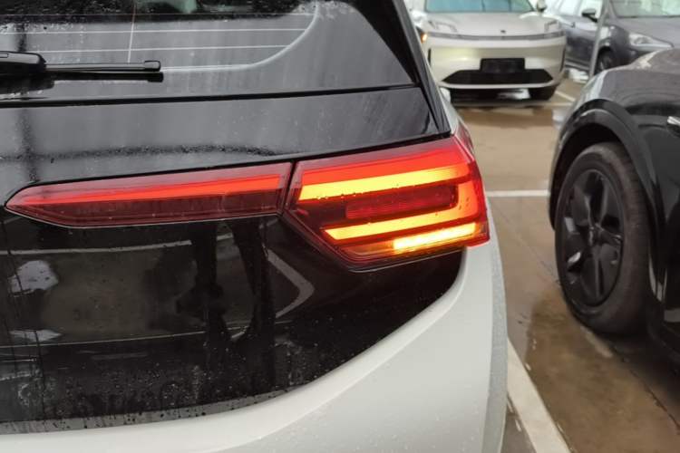 Used Volkswagen ID.3 2025 Smart Version Pure & Intelligent Enjoyment Edition Right Rear Taillight