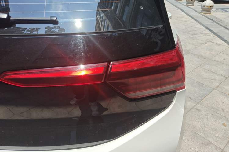 Used Volkswagen ID.3 2025 Smart Model Outstanding Oxygen Edition Right Rear Taillight