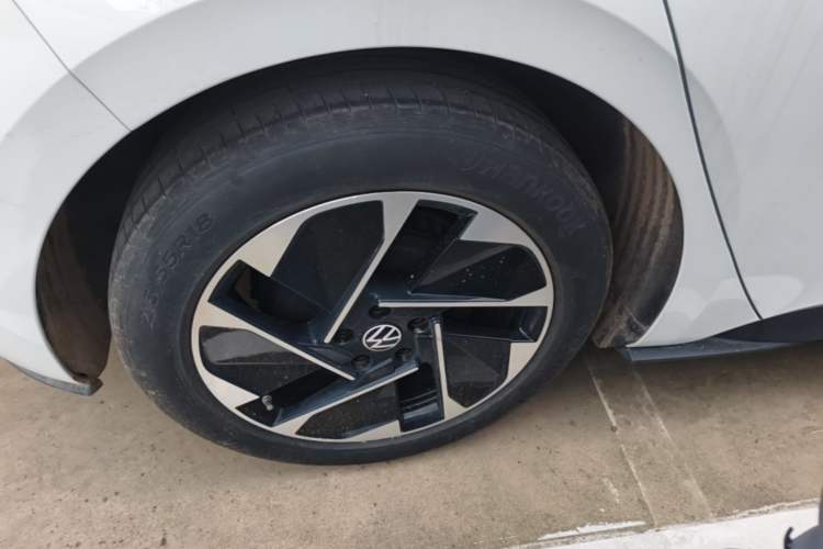 Used Volkswagen ID.3 2025 Smart Version Pure & Intelligent Enjoyment Edition Right Rear Wheel Hub