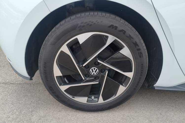 Used Volkswagen ID.3 2025 Smart Edition Outstanding Model Right Rear Wheel Hub