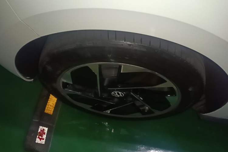 Used Volkswagen ID.3 2025 Smart Edition Ultra-Intelligent Version Right Rear Wheel Hub