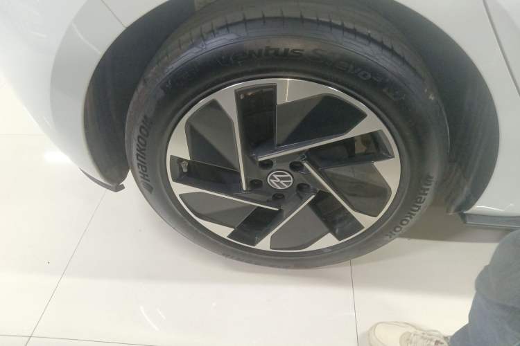 Used Volkswagen ID.3 2025 Smart Version Pure & Intelligent Enjoyment Edition Right Rear Wheel Hub