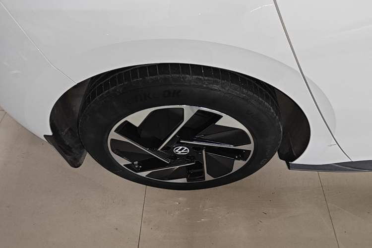 Used Volkswagen ID.3 2025 Smart Version Pure & Intelligent Enjoyment Edition Right Rear Wheel Hub