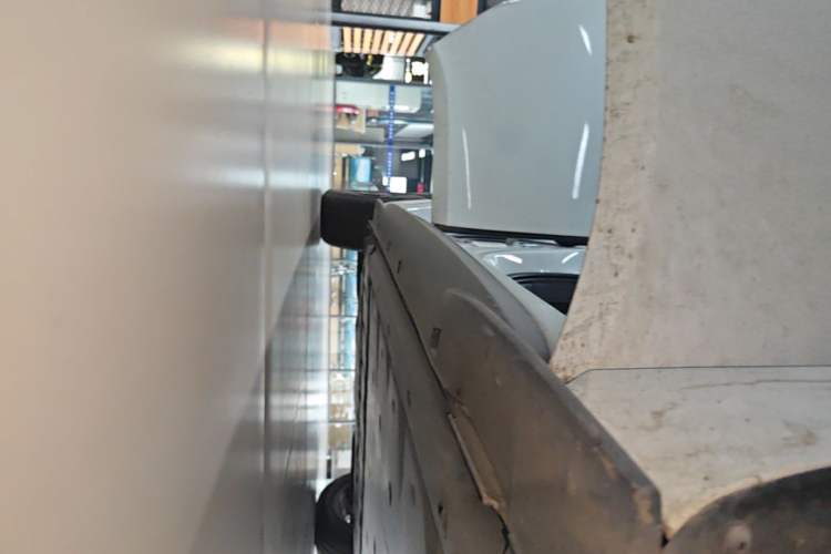 Used Volkswagen ID.3 2025 Smart Edition Outstanding Model Right Side Sill