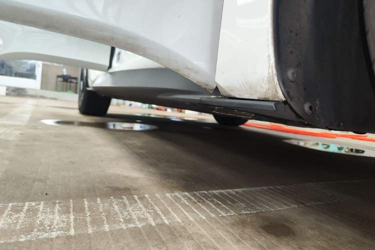 Used Volkswagen ID.3 2025 Smart Edition Ultra-Intelligent Version Right Side Sill
