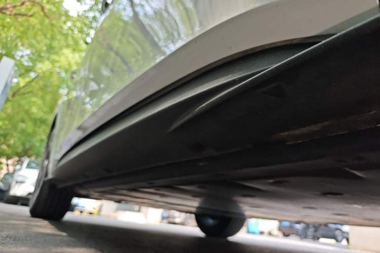 Used Volkswagen ID.3 2025 Smart Version Pure & Intelligent Enjoyment Edition Right Side Sill