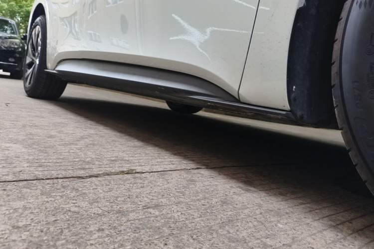 Used Volkswagen ID.3 2025 Smart Edition Ultra-Intelligent Version Right Side Sill