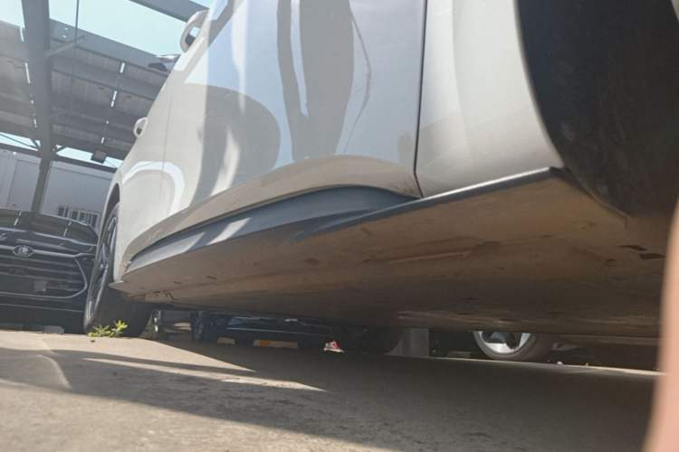 Used Volkswagen ID.3 2025 Revised Version Smart Edition Outstanding Grade Right Side Sill