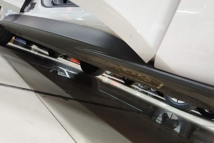 Used Volkswagen ID.3 2025 Smart Edition Outstanding Model Right Side Sill