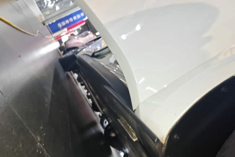 Used Volkswagen ID.3 2025 Smart Edition Outstanding Model Right Side Sill