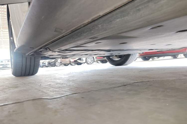 Used Volkswagen ID.3 2025 Smart Model Outstanding Oxygen Edition Right Side Sill
