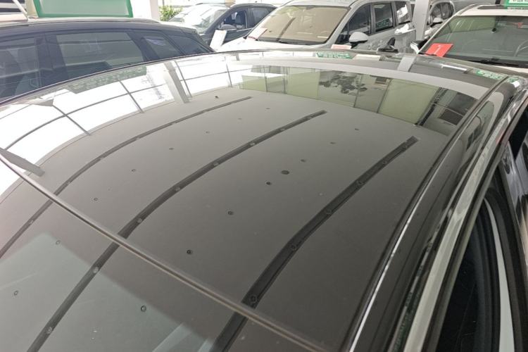 Used Volkswagen ID.3 2025 Smart Edition Outstanding Model Roof