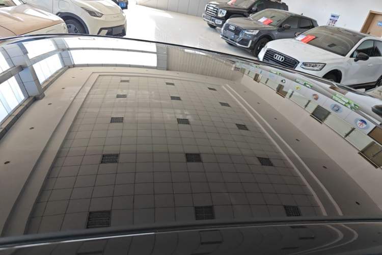 Used Volkswagen ID.3 2025 Smart Edition Outstanding Model Roof