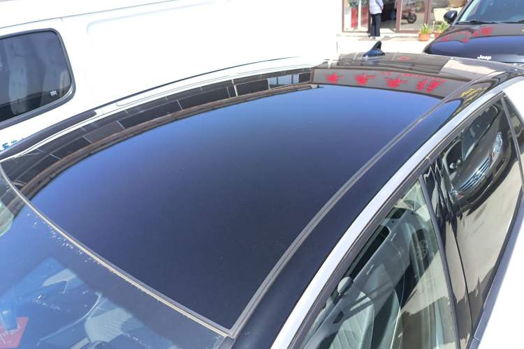 Used Volkswagen ID.3 2025 Smart Edition Outstanding Model Roof