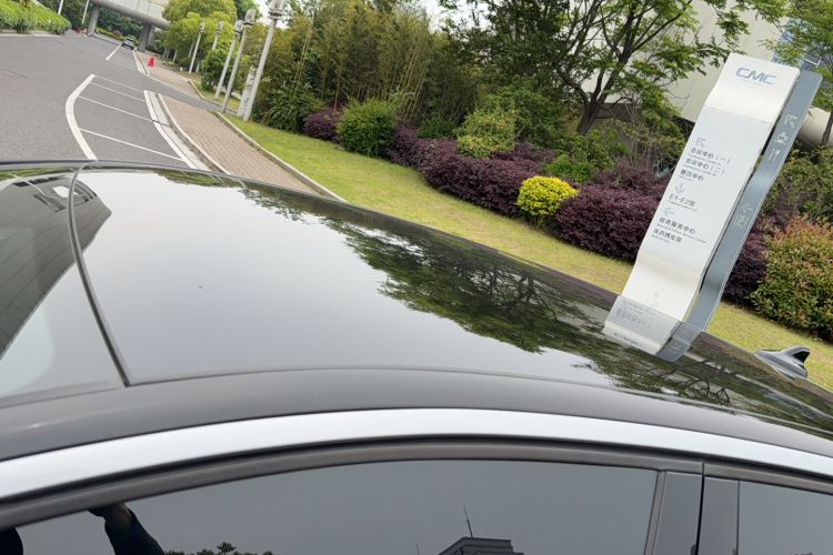 Used Volkswagen ID.3 2025 Smart Edition Outstanding Model Roof