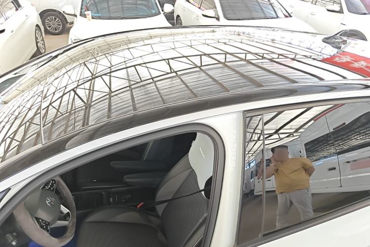 Used Volkswagen ID.3 2025 Smart Edition Outstanding Model Roof