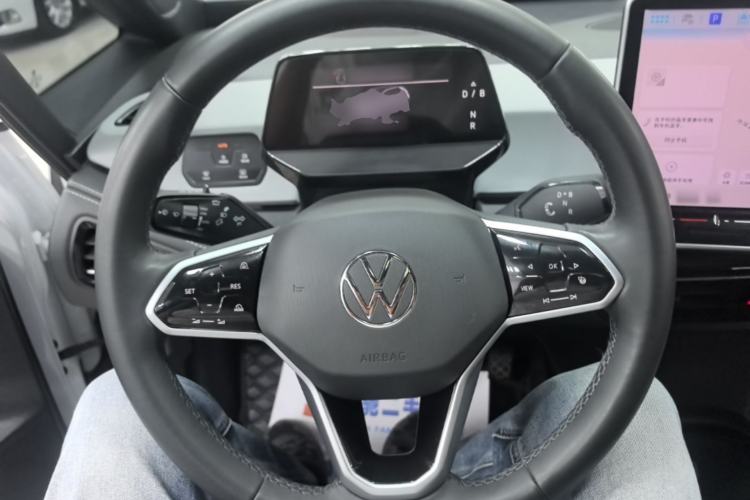 Used Volkswagen ID.3 2025 Smart Edition Outstanding Model Steering Wheel