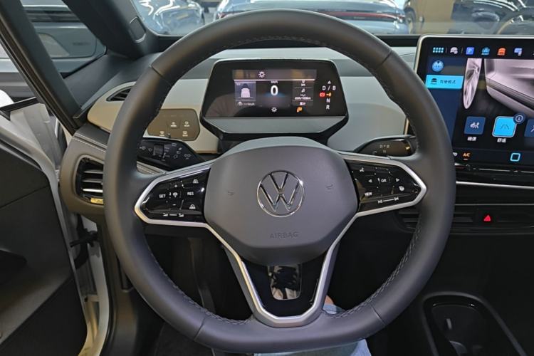 Used Volkswagen ID.3 2025 Smart Edition Outstanding Model Steering Wheel
