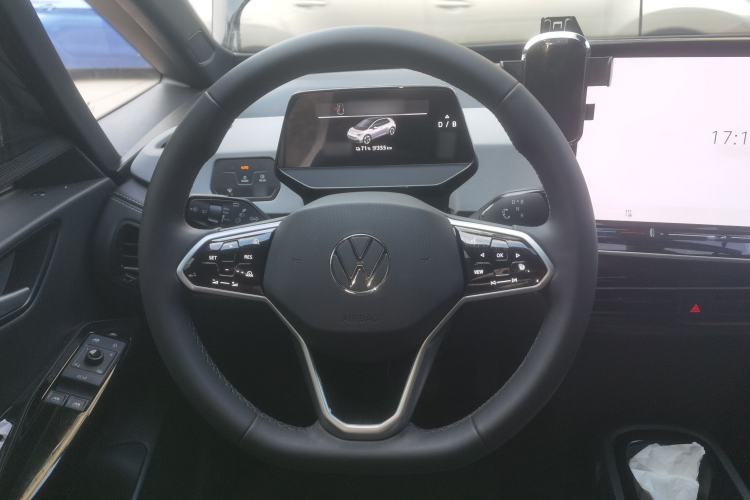 Used Volkswagen ID.3 2025 Smart Edition Outstanding Model Steering Wheel