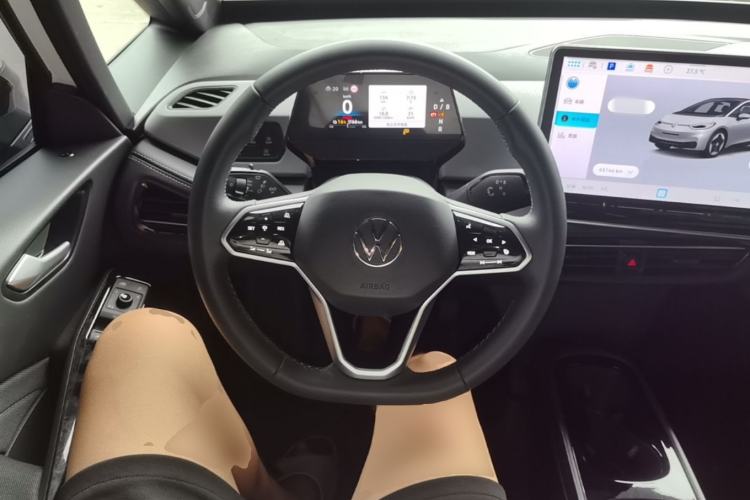 Used Volkswagen ID.3 2025 Smart Edition Outstanding Model Steering Wheel