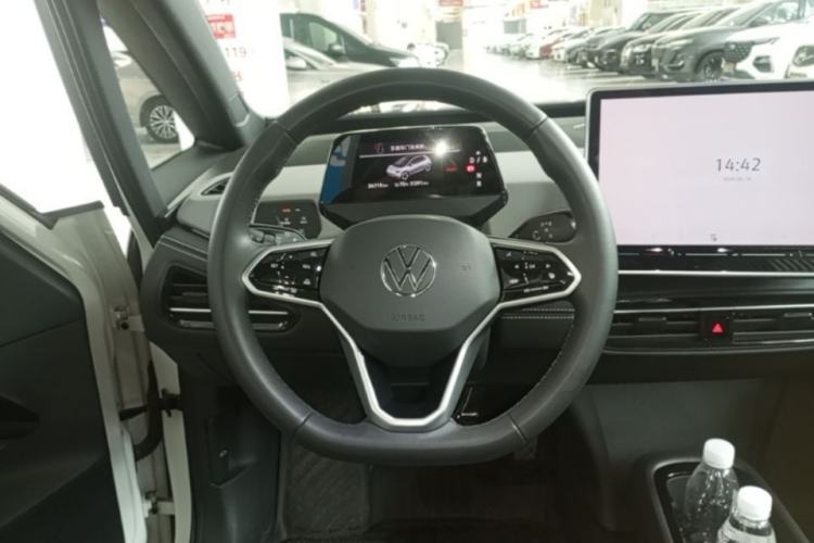 Used Volkswagen ID.3 2025 Smart Edition Outstanding Model Steering Wheel