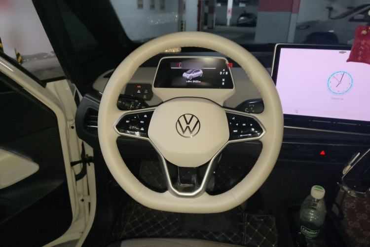 Used Volkswagen ID.3 2025 Smart Model Outstanding Oxygen Edition Steering Wheel