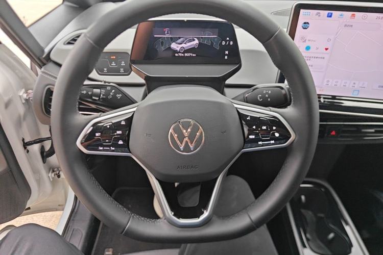 Used Volkswagen ID.3 2025 Smart Edition Outstanding Model Steering Wheel