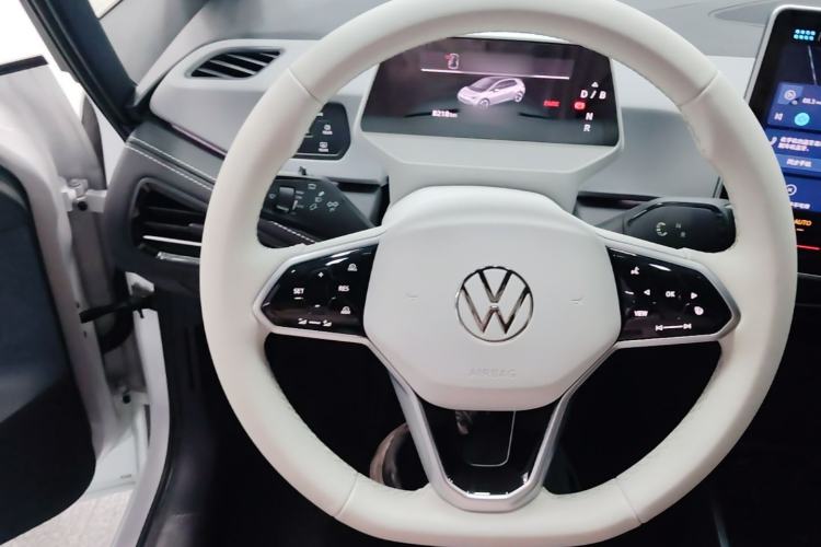 Used Volkswagen ID.3 2025 Smart Model Outstanding Oxygen Edition Steering Wheel